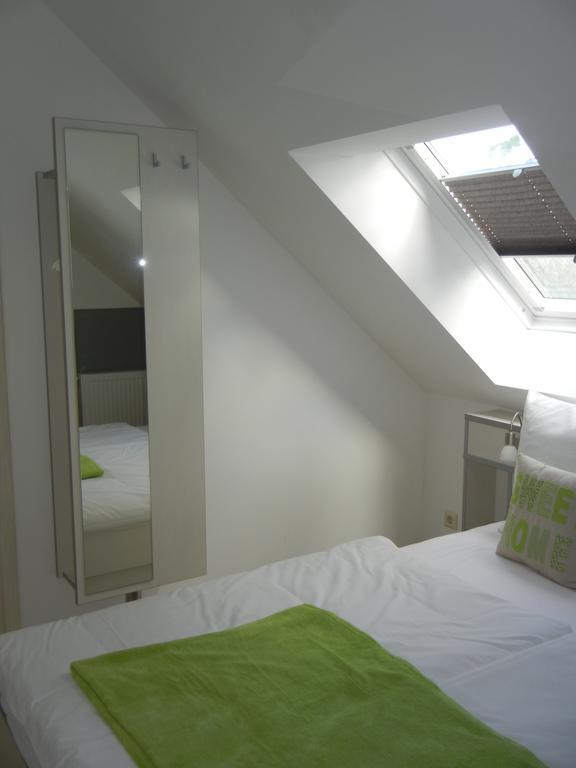 Gutshof Zum Adlernest Hotel Arnsnesta Quarto foto